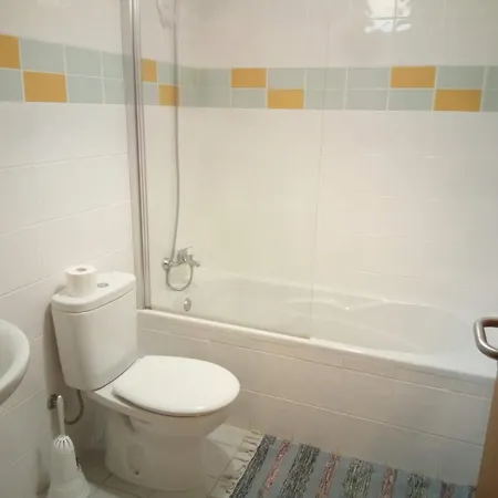 Проживание в семье Costa Funchal Or Santa Cruz, Madeira *